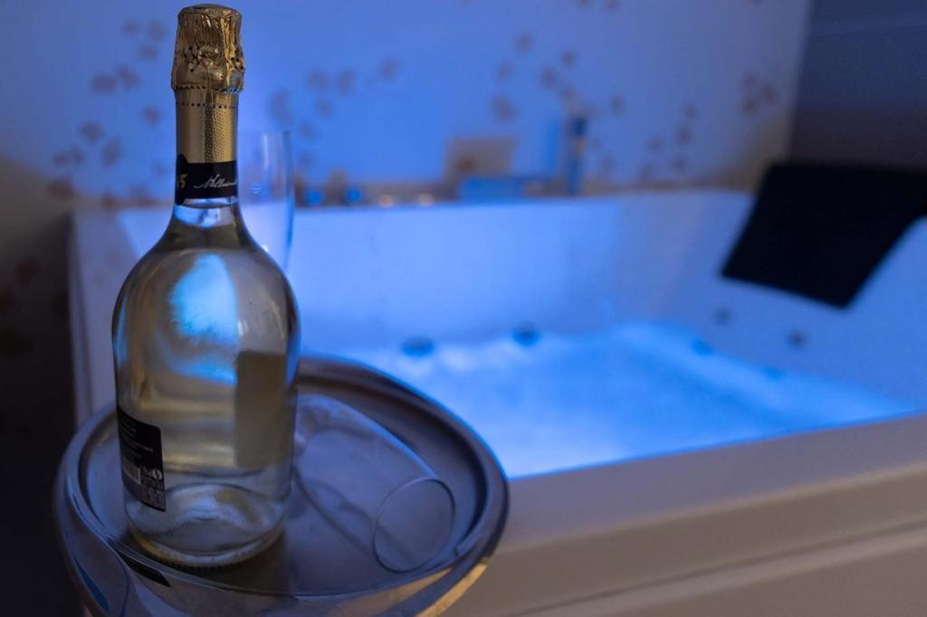 Al Chiaro Di Luna Luxury Suites Amalfi Coast Vietri Exterior foto