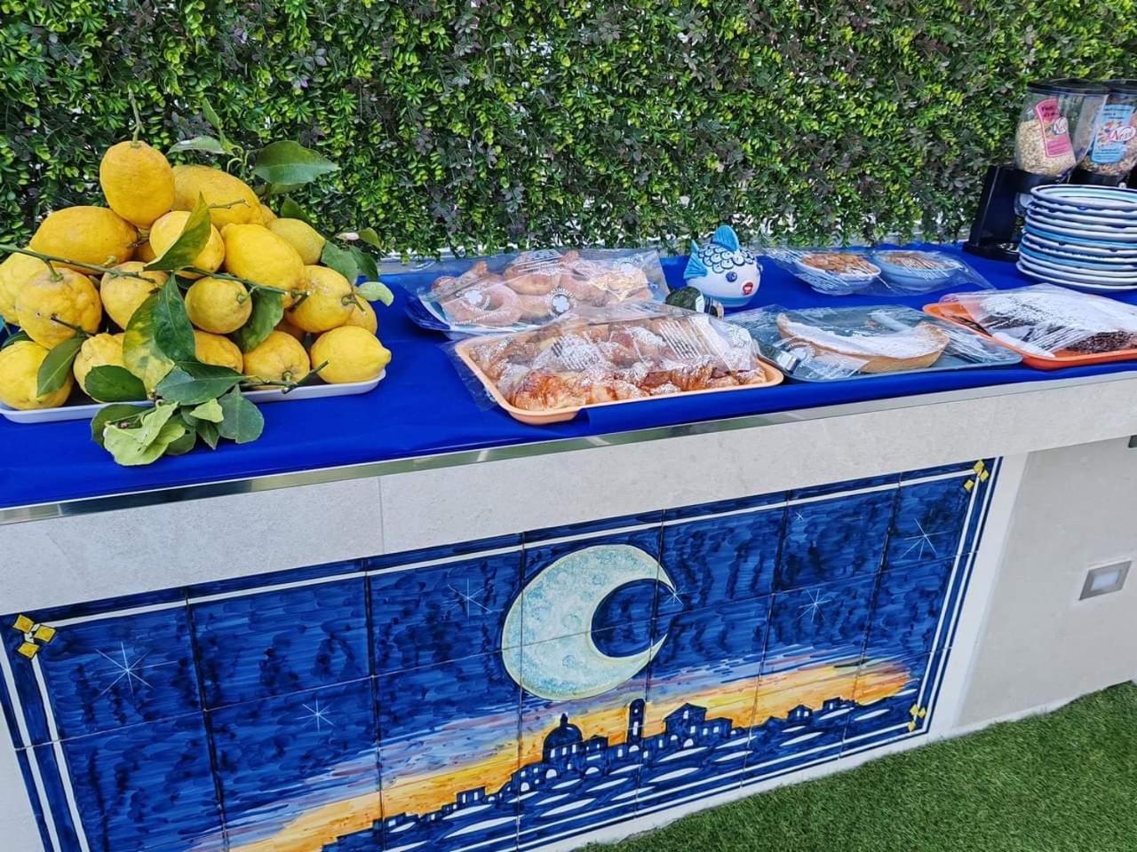 Al Chiaro Di Luna Luxury Suites Amalfi Coast Vietri Exterior foto